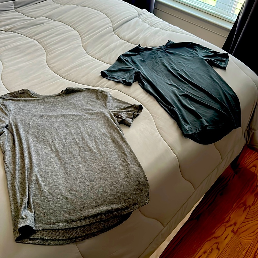 Lululemon Workout Shirts